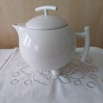 Theepot met stenen theezeef, Ophalen of Verzenden, Aardewerk, Overige stijlen, Overige typen