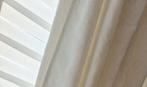 Licht creme gordijnen met bloemenpatroon, Huis en Inrichting, Stoffering | Gordijnen en Lamellen, Ophalen of Verzenden, Zo goed als nieuw