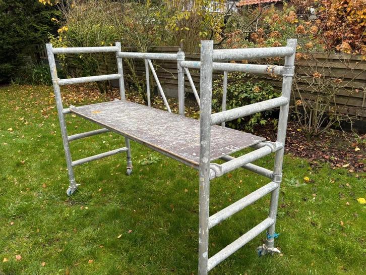 Te huur: Kamersteiger – Slechts €5 per dag! ✅, Doe-het-zelf en Verbouw, Steigers, Gebruikt, Rolsteiger of Kamersteiger, Minder dan 2 meter