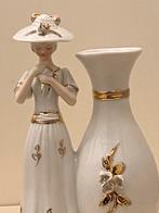 Beeldje victoriaanse dame vaasje, Ophalen of Verzenden, Zo goed als nieuw, Mens