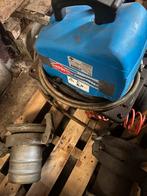 220V Luchtcompressor met verloopstuk, Doe-het-zelf en Verbouw, Compressors, Gebruikt, 6 tot 10 bar, Ophalen of Verzenden, Minder dan 200 liter/min