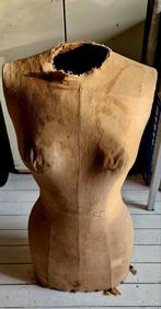 Zeer oude paspop ..., Ophalen