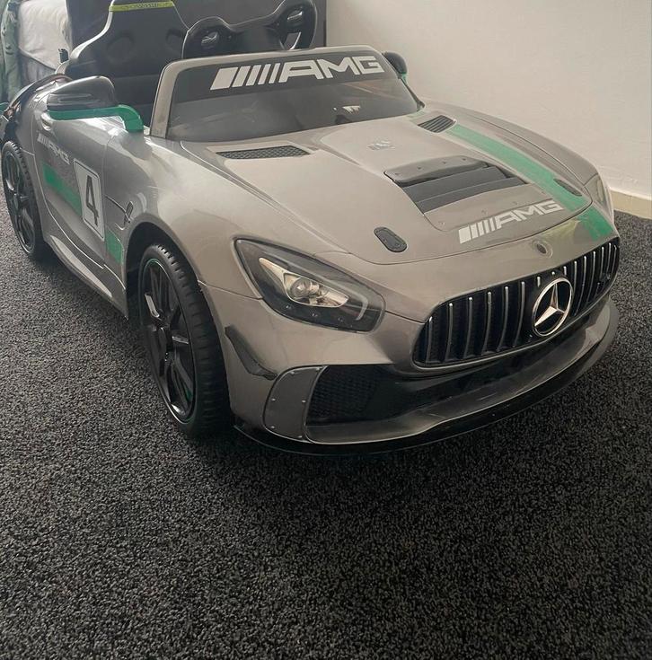 Elektrische kinderauto - AMG Ride-on, Kinderen en Baby's, Speelgoed | Buiten | Accuvoertuigen, Gebruikt, Ophalen