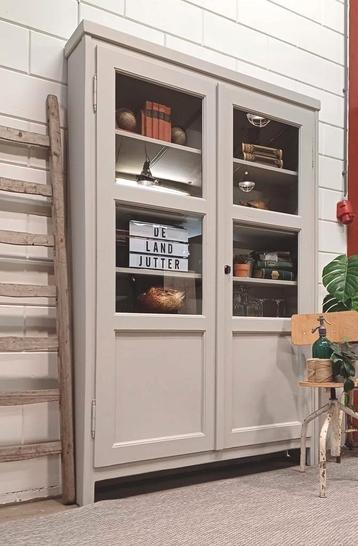 Vintage/Industriële beige-grijze schoolkast, Brocante kast🖤 beschikbaar voor biedingen