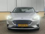 Ford Focus 1.0 EcoBoost 125pk Trend-navi-camera-winterpack, Te koop, Zilver of Grijs, Benzine, Gebruikt