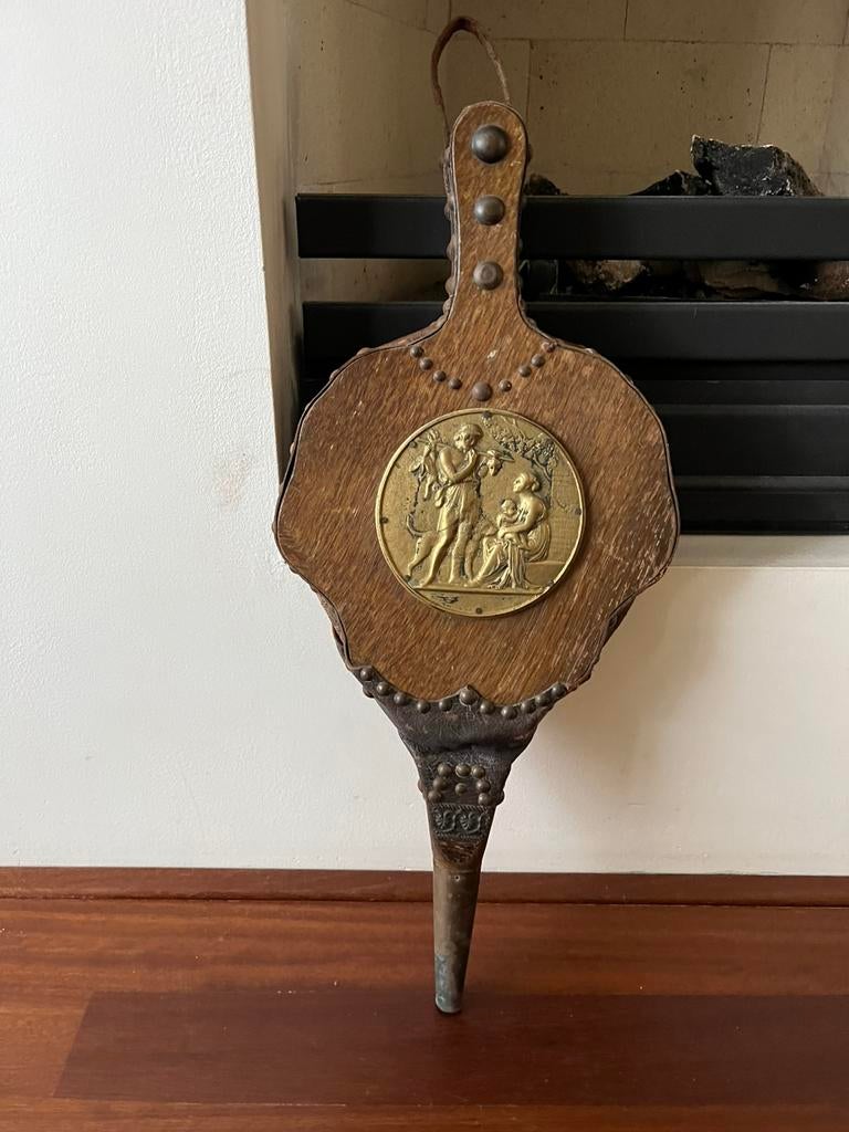 Blaasbalg openhaard, Ophalen, Vrijstaande haard, Houthaard