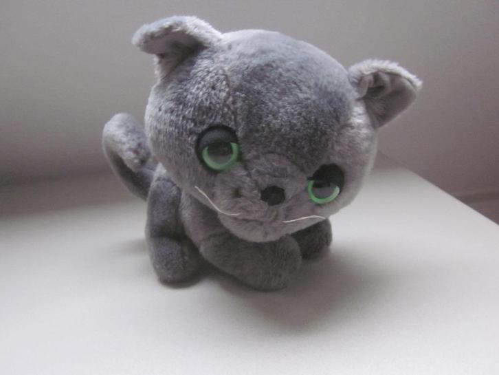 Big Headz Artlist International grijs pluche poes knuffel, Kinderen en Baby's, Speelgoed | Knuffels en Pluche, Nieuw, Poes, Ophalen of Verzenden