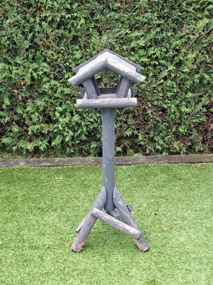 Vogel/Voederhuisje op paal., Dieren en Toebehoren, Vogels | Toebehoren, Zo goed als nieuw, Ophalen of Verzenden