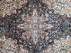 Handgeknoopt Perzisch wol Kashmir tapijt Animals 245x347cm, Persian Perzisch vintage oosters hype, Crème, 200 cm of meer, Ophalen of Verzenden