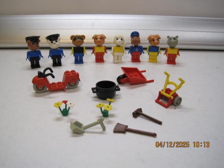 fabuland popjes en onderdelen in 1 koop lego (365), Kinderen en Baby's, Speelgoed | Duplo en Lego, Gebruikt, Lego, Losse stenen