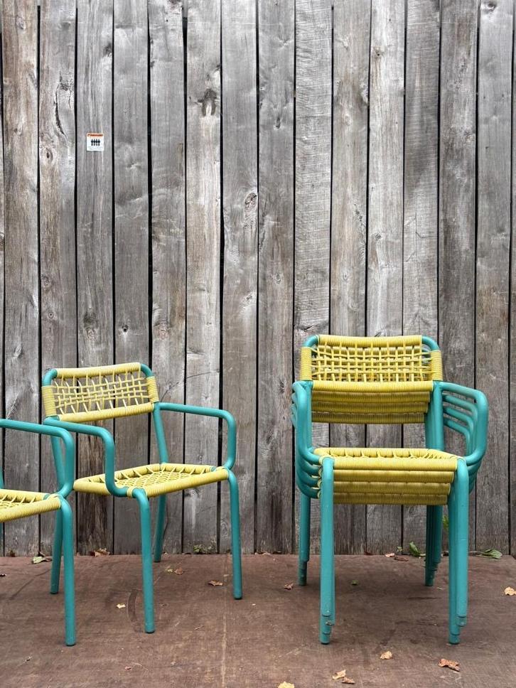 Retro terrasstoelen – unieke colourblocking eye-catchers, Tuin en Terras, Tuinsets en Loungesets, Gebruikt, Tuinset, Kunststof