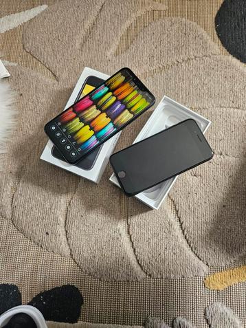 Huawei Mate 20 en iphone SE 2020. zo goed als nieuw  beschikbaar voor biedingen