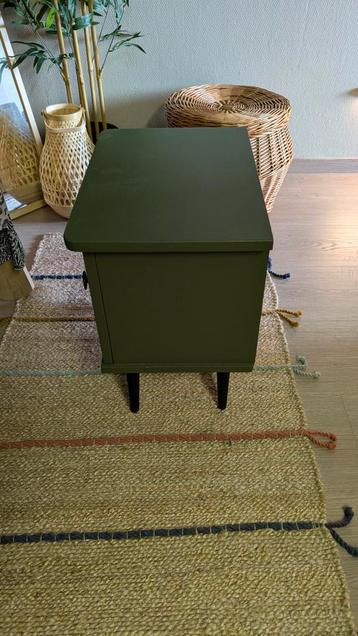 Groen Vintage Kastje/Bijzettafeltje