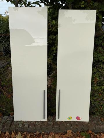 Kastdeuren beschikbaar voor biedingen