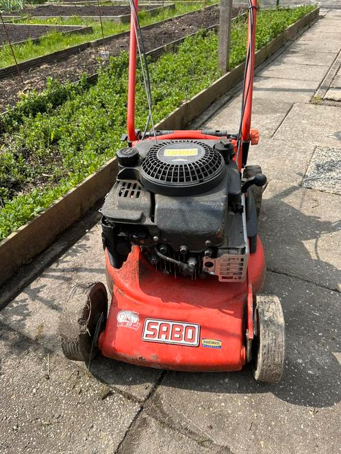 Sabo grasmaaijer, Tuin en Terras, Grasmaaiers, Zo goed als nieuw, Benzine-grasmaaier, 40 t/m 49 cm, Cirkelmaaier, Ophalen of Verzenden