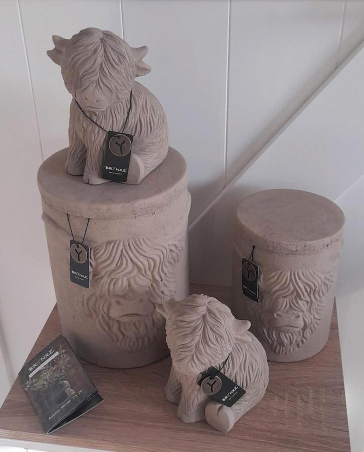 Brynxz Majestic taupe Schotse Hooglander Scotty set, Huis en Inrichting, Woonaccessoires | Overige, Nieuw, Ophalen