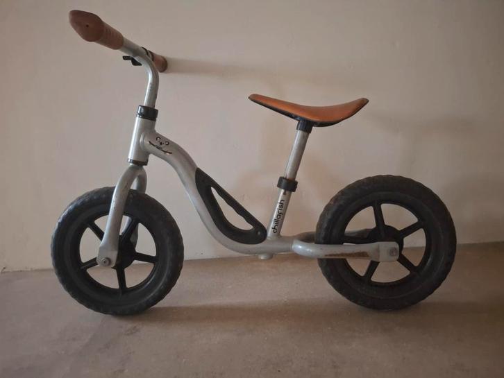 Loopfiets 1,5-4 jaar, verstelbaar & licht, Kinderen en Baby's, Speelgoed | Buiten | Voertuigen en Loopfietsen, Gebruikt, Loopfiets