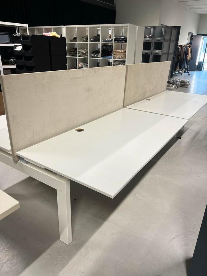 4 Bureau's met geluidswand, Huis en Inrichting, Bureaus, Gebruikt, Bureau, In hoogte verstelbaar, Ophalen of Verzenden