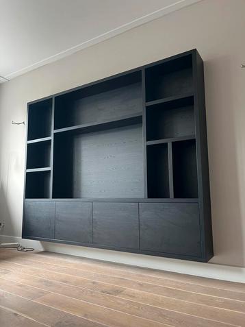 Zwevende vakkenkast/ zwevende tv wand/ kastenwand. beschikbaar voor biedingen