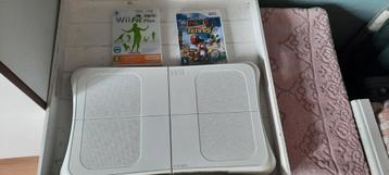 Balance board ,wii fit plus , Mario tennis spel beschikbaar voor biedingen