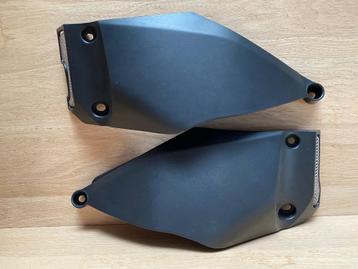 Ducati Streetfighter 848 luchtinlaten 48410751B 48410761B beschikbaar voor biedingen