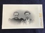 CDV, 2Dames, J.W. Brincker Jr, Zutphen, Carte de Visite, Ophalen of Verzenden, Voor 1940, Gebruikt, Foto