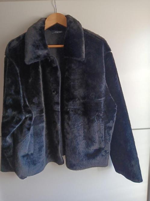 nieuwe mooie zwarte dames fluffie jas, 100% polyester, Norah, Kleding | Dames, Jassen | Zomer, Nieuw, Maat 46/48 (XL) of groter