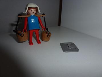 Playmobil Middeleeuwen 3372 boerin of melkmeisje vintage beschikbaar voor biedingen