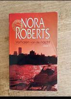 6 boeken, 7 verhalen Nora Roberts boeken - Goede staat!, Ophalen of Verzenden, Gelezen, Nora Robberts, Nederland