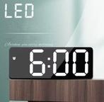 Digital alarm clock, Witgoed en Apparatuur, Ophalen of Verzenden, Nieuw, Digitaal