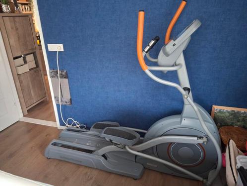 Flow Fitness CT1400 Crosstrainer, Sport en Fitness, Fitnessapparatuur, Gebruikt, Crosstrainer, Armen, Benen, Metaal, Ophalen