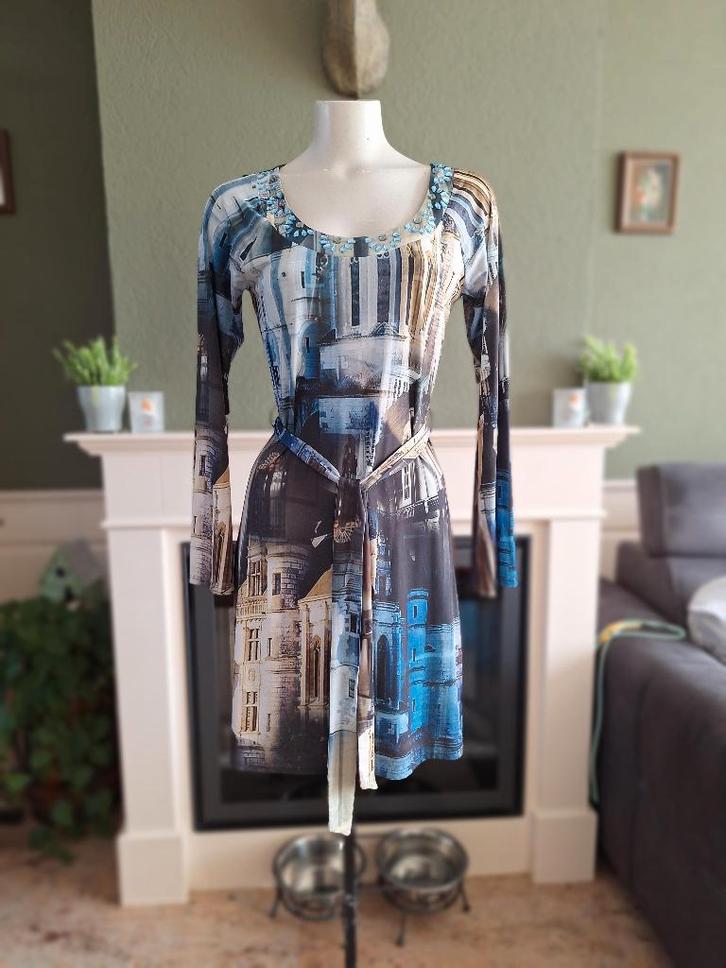 Etoile du Monde schitterende gebouw jurk 3 M 38 gratis verz, Kleding | Dames, Jurken, Zo goed als nieuw, Maat 38/40 (M), Blauw