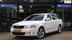 Skoda Octavia Combi 1.2 TSI Elegance|Xenon|Cruise|PDC|BT|LMV, Voorwielaandrijving, Stof, Gebruikt, Zwart