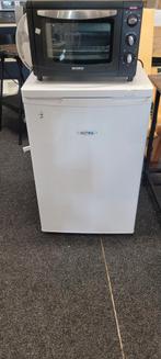 Nette Hilton vriezer, Ophalen, Gebruikt, Minder dan 60 cm, Info@kringloopfactory.nl