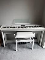 Roland FP90 with stand, pedals, and adjustable chair (white), Muziek en Instrumenten, Piano's, Ophalen, Wit, Digitaal, Zo goed als nieuw