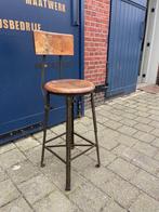 Stoere industriele Angle Steel Stool, Kruk jaren '20 USA, Antiek en Kunst, Curiosa en Brocante, Ophalen