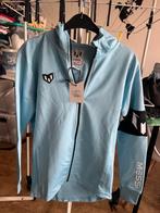 NIEUW Vingino lichtblauw Messi vest mt 16/176, Trui of Vest, Nieuw, Ophalen of Verzenden, Vingino
