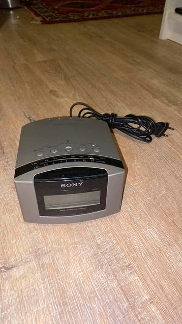 Sony digitale klok wekker (model: ICF-C50) beschikbaar voor biedingen