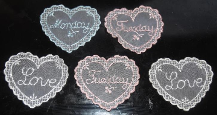 5 Brocante Hartjes Love Monday Tuesday kledingapplique, Hobby en Vrije tijd, Kledingapplicaties en Hotfix, Nieuw, Ophalen