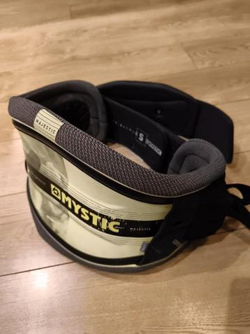 Mystic Majestic hard shell harnas + spreader bar  (M/S) beschikbaar voor biedingen
