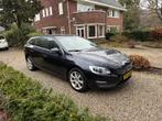 Volvo V60 1.5 T2 Geartronic 2016 Blauw 1e EIG DEALEROH LEDER, Auto's, Volvo, Automaat, 1498 cc, Blauw, 122 pk