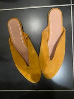 Zara nubuck slippers, Kleding | Dames, Schoenen, Zara, Slippers, Ophalen of Verzenden, Zo goed als nieuw