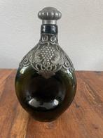 Antieke glazen fles met decoratief tinbeslag, Ophalen of Verzenden