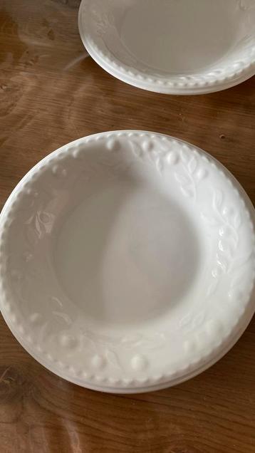 Bord swan of dennark beschikbaar voor biedingen