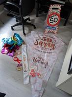 Sarah 50 jaar feest artikelen pakket, Hobby en Vrije tijd, Feestartikelen, Ophalen of Verzenden, Zo goed als nieuw, Versiering