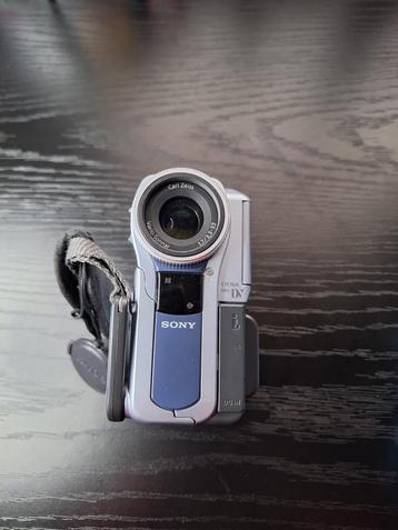 Sony Handycam DCR-PC8E-PAL Mini DV [ Retro / Vintage ] beschikbaar voor biedingen