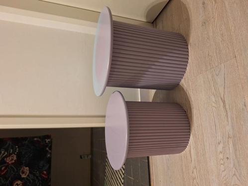 Lila houten bijzet tafeltjes, Huis en Inrichting, Tafels | Bijzettafels, Gebruikt, Rond, Minder dan 45 cm, Minder dan 55 cm, Hout