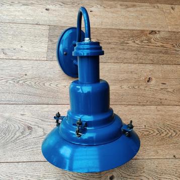 Stoere Ucello like wandlamp/visserslamp beschikbaar voor biedingen