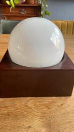 Vintage wit glazen bollamp in goede staat.Plafondlamp., Ophalen of Verzenden, Gebruikt