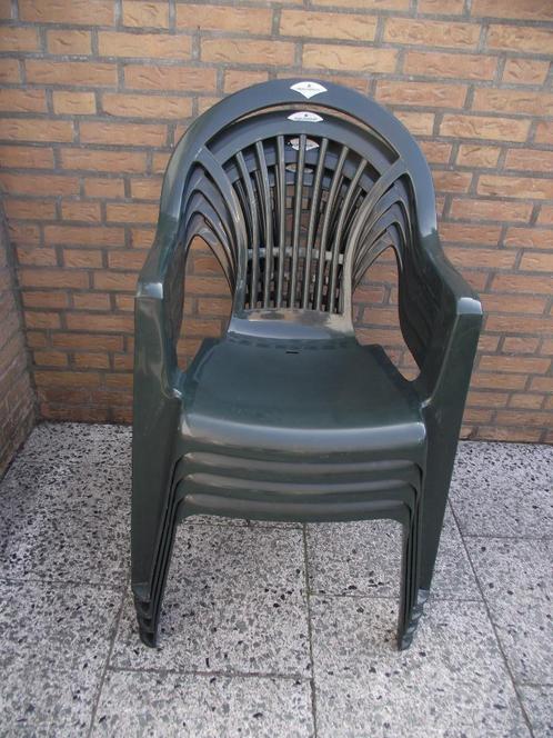 byna gratis nieuw 4 hoge kuipstoelen tuinstoelen stapelb, Tuin en Terras, Tuinstoelen, Nieuw, Kunststof, Stapelbaar, Ophalen